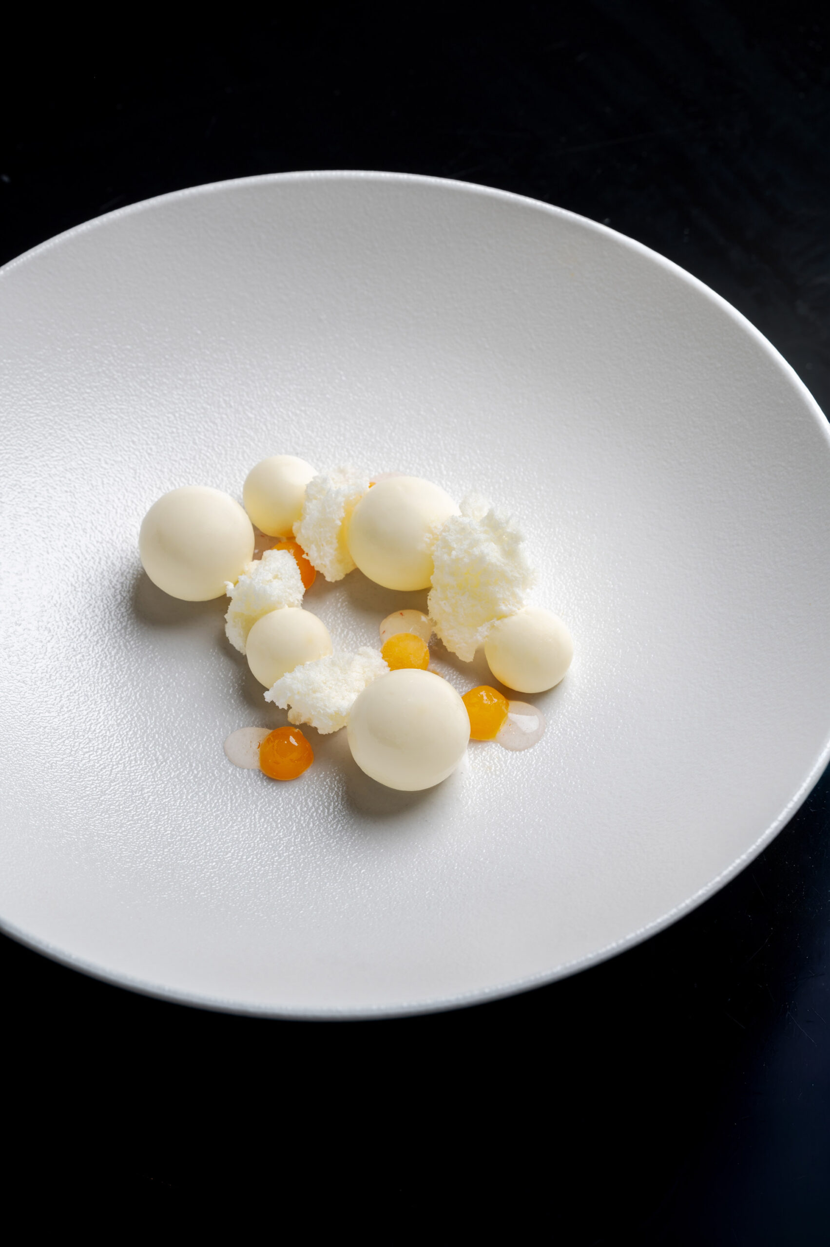 Cinammon_spheres_hytra_gourmet